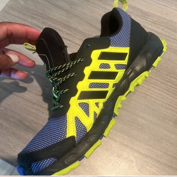 Adidas sneakers - Picture 4 of 4